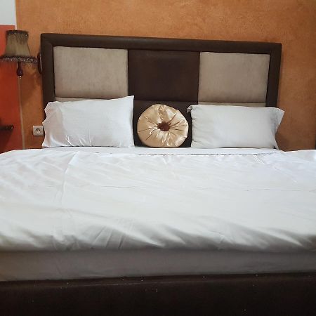 Novo Hotel Браззавиль Экстерьер фото